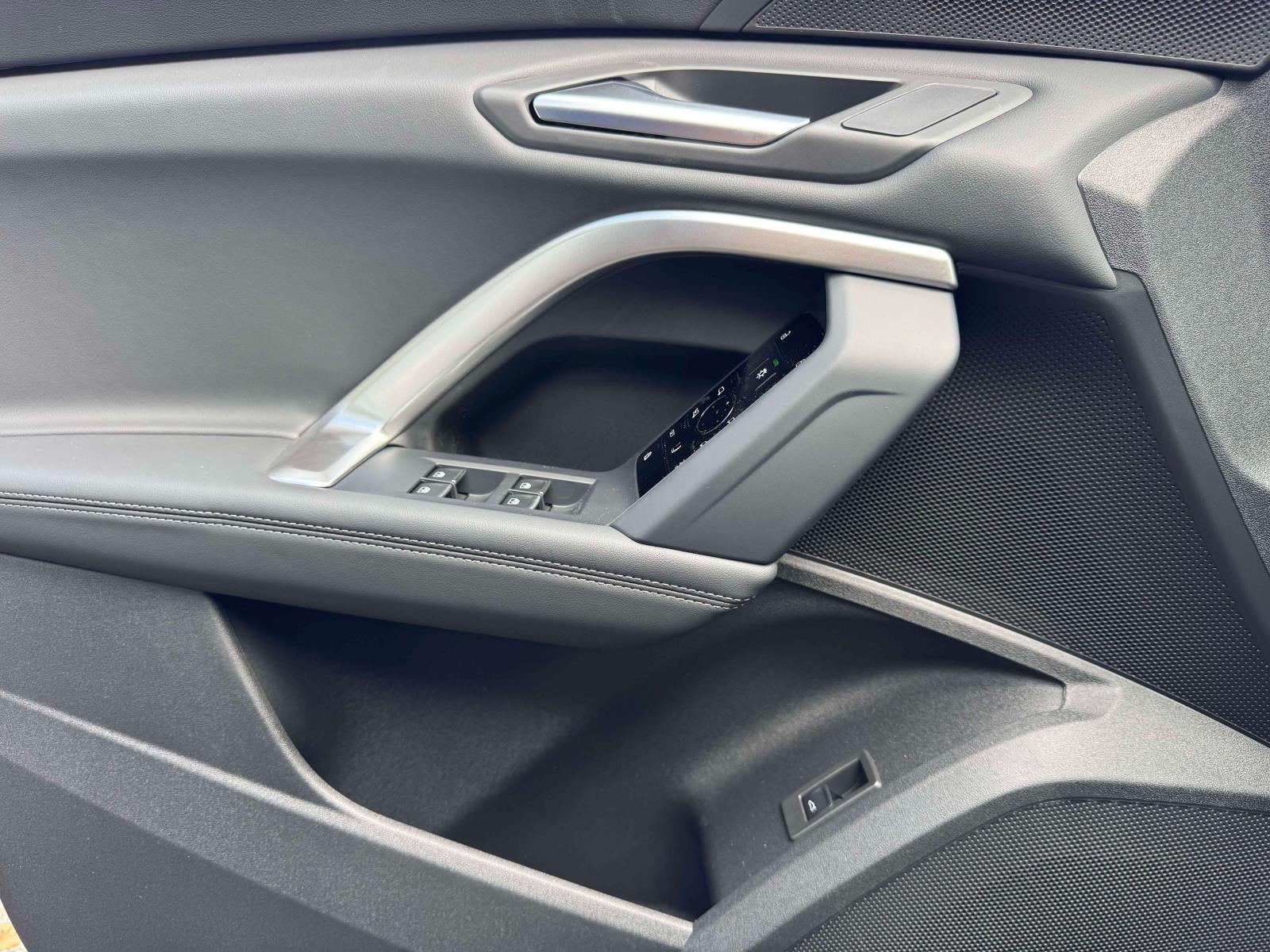 2026 Audi Q5 Sportback Premium