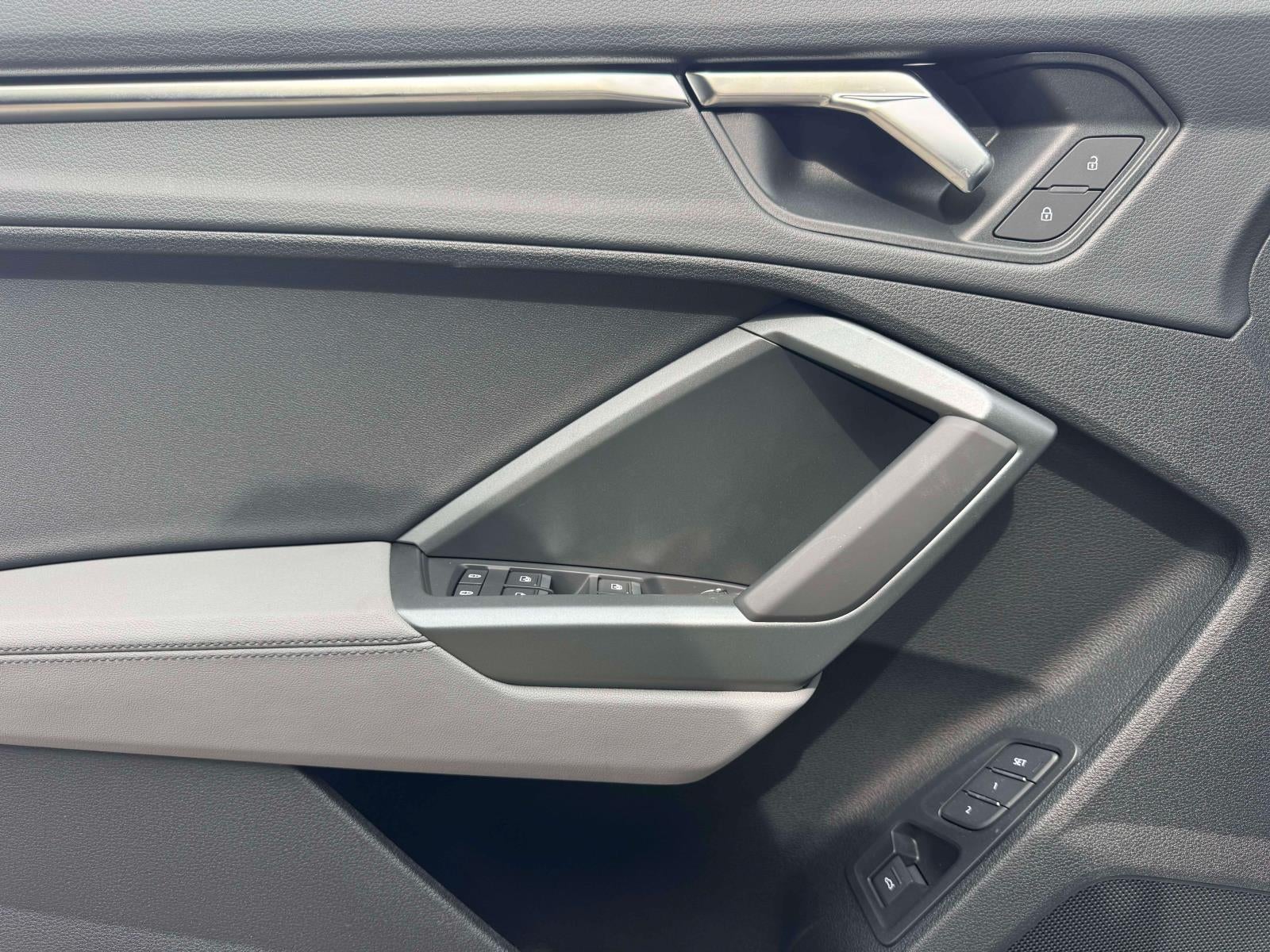 2025 Audi Q3 Premium