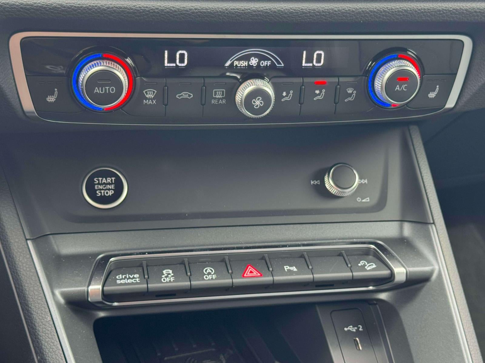 2025 Audi Q3 Premium