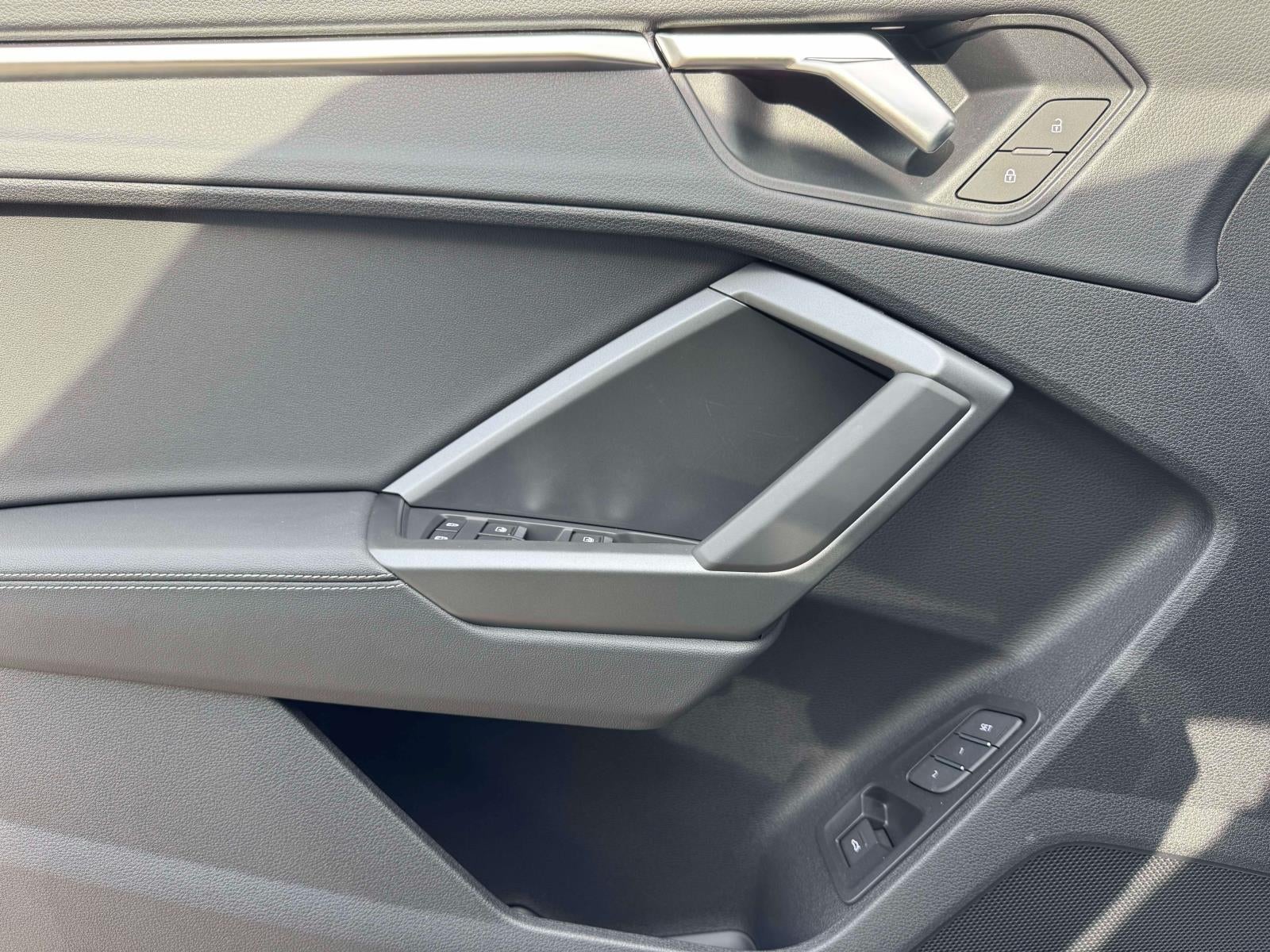 2025 Audi Q3 Premium