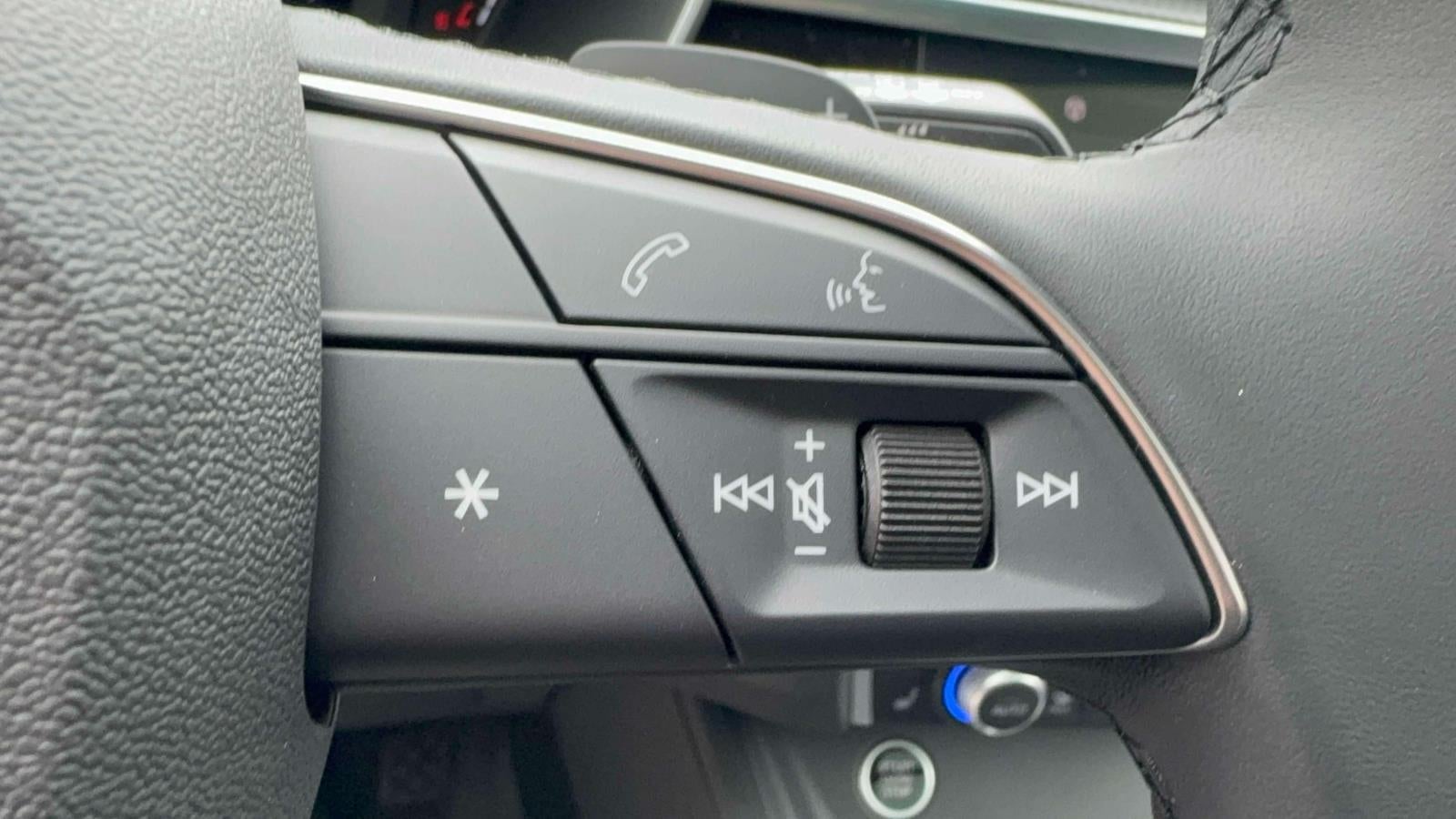 2025 Audi Q3 Premium