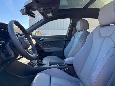 2025 Audi Q3 Premium