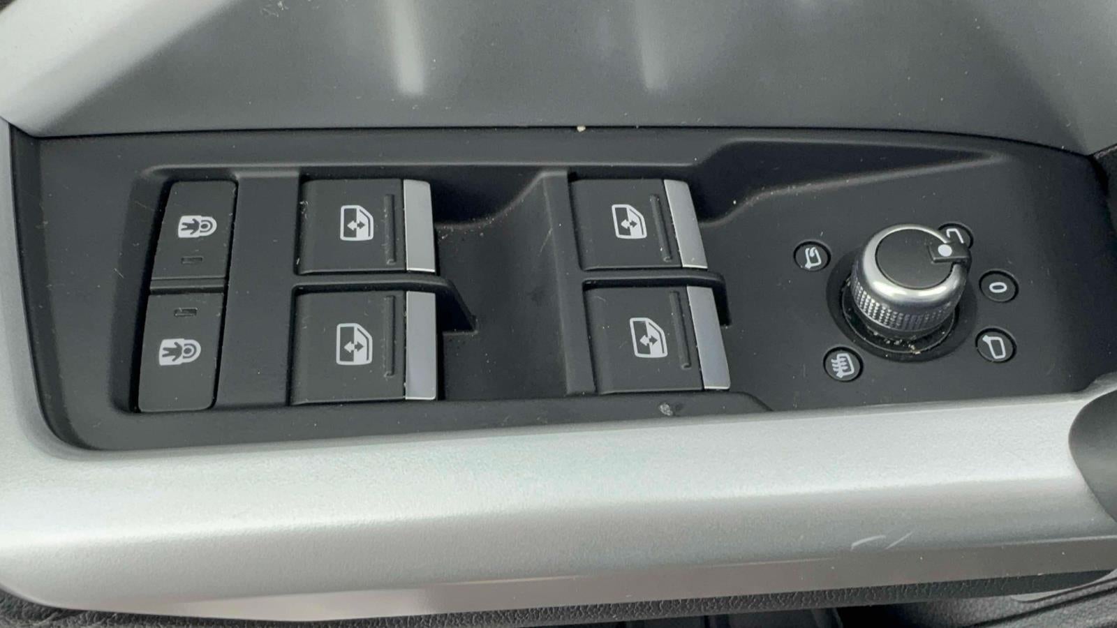 2025 Audi Q3 S line Premium 45 TFSI quattro