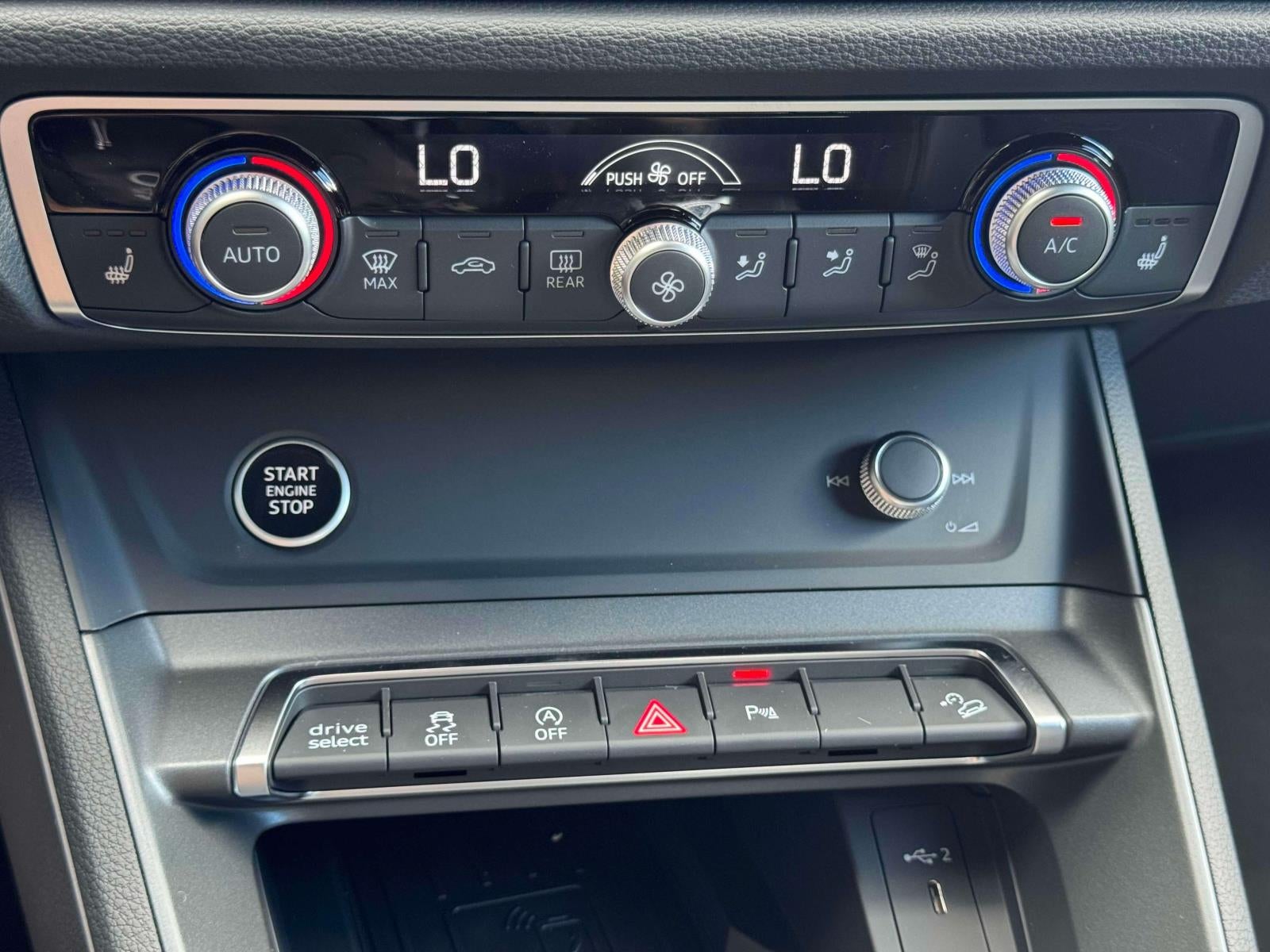 2025 Audi Q3 Premium