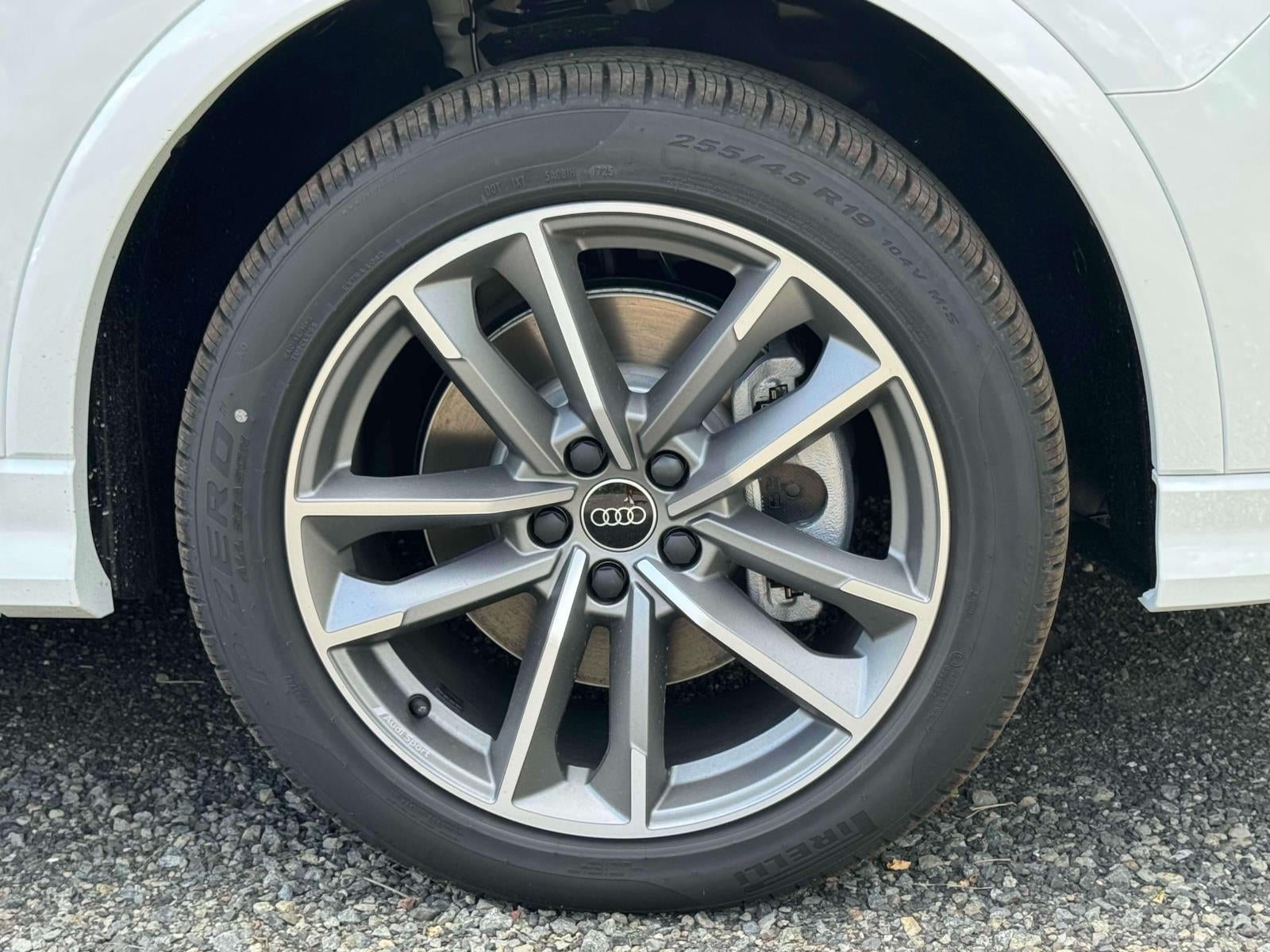 2025 Audi Q3 Premium