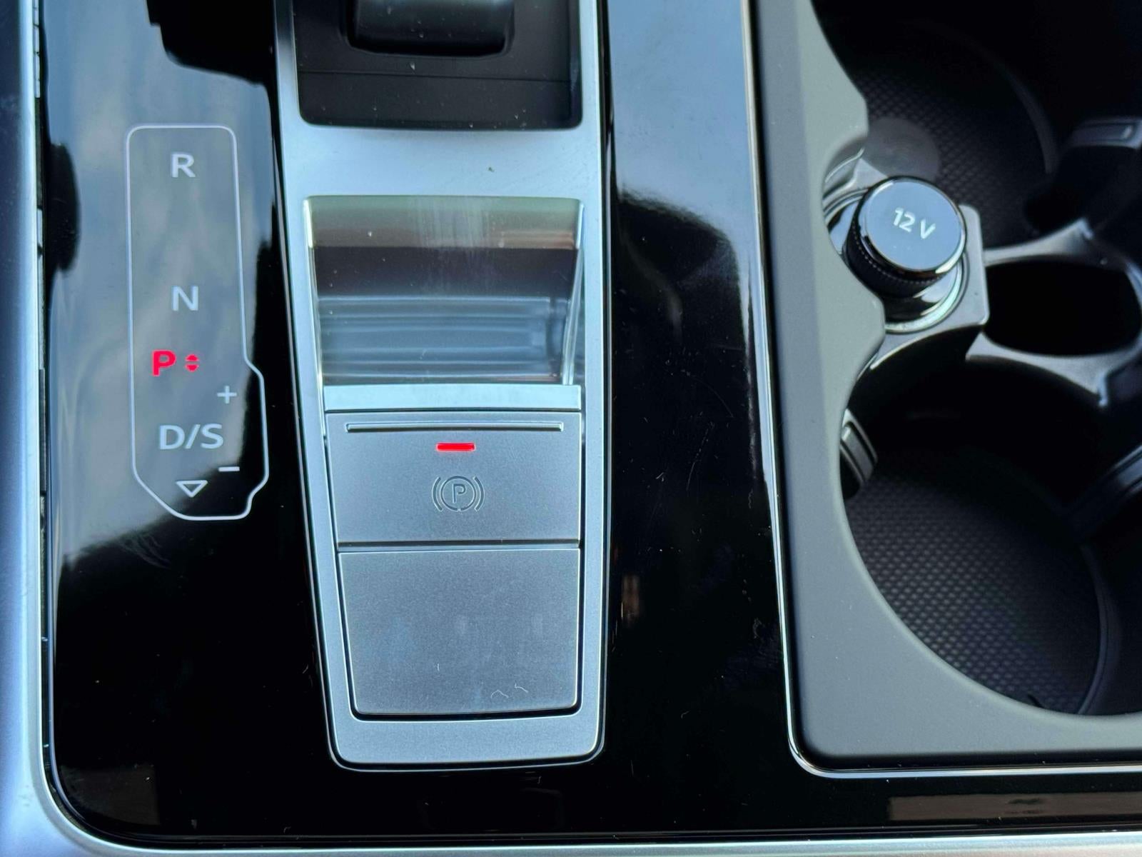 2027 Audi Q8 Premium Plus