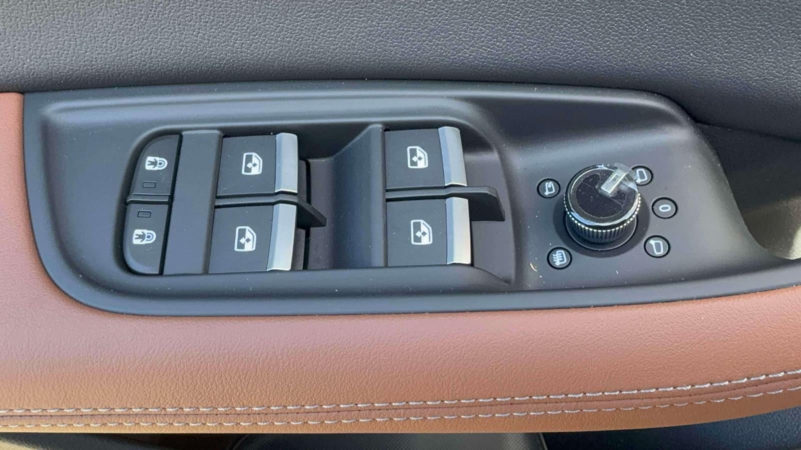 2027 Audi Q8 Premium Plus
