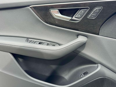 2025 Audi Q8 Premium Plus