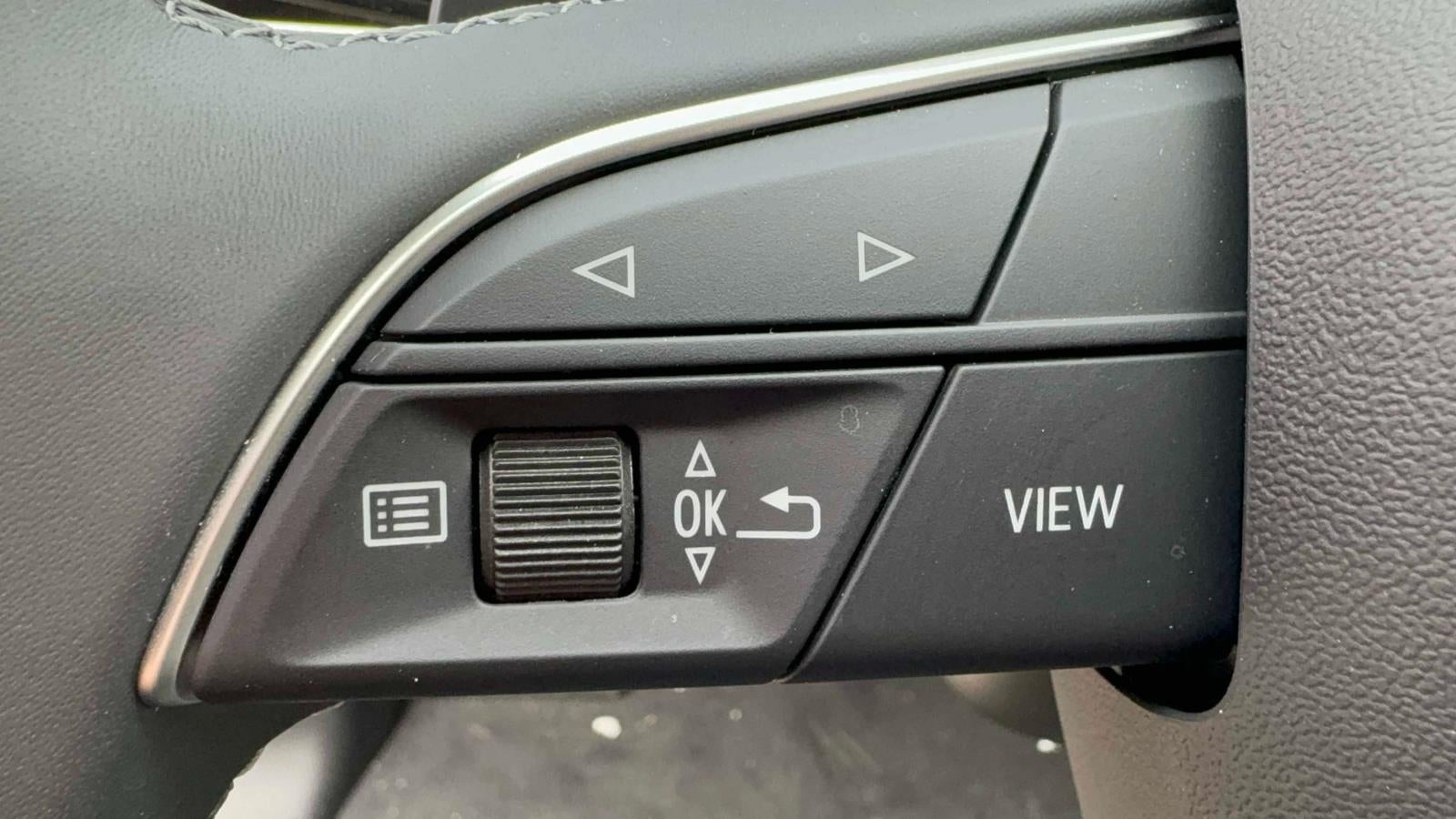 2025 Audi Q8 Premium Plus