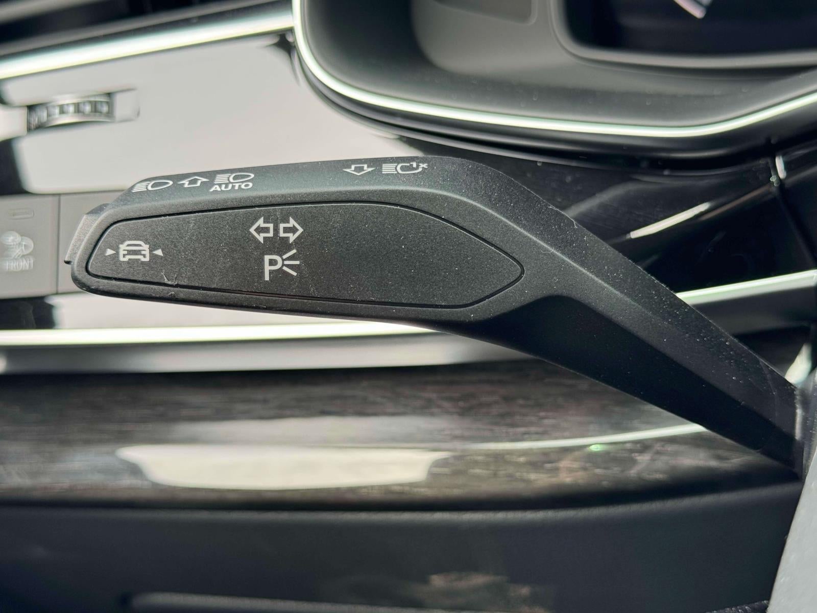 2025 Audi Q8 Premium Plus