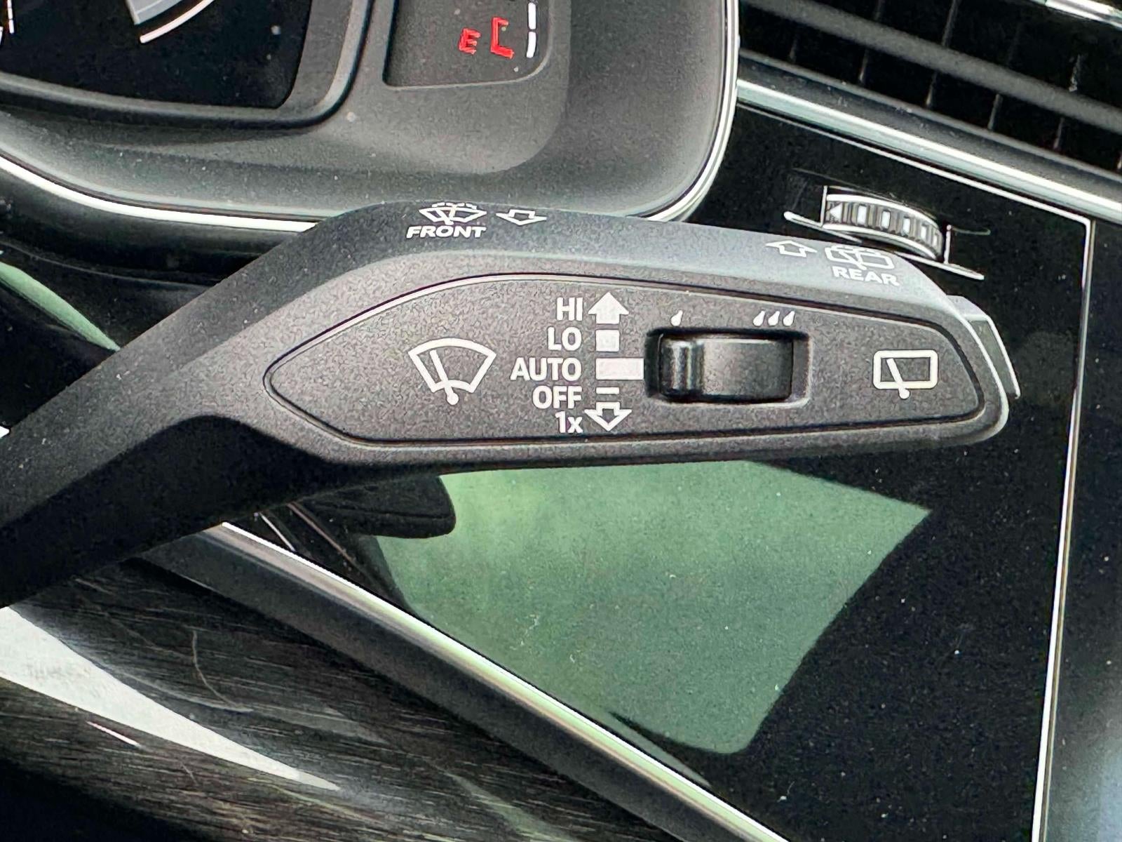 2025 Audi Q8 Premium Plus