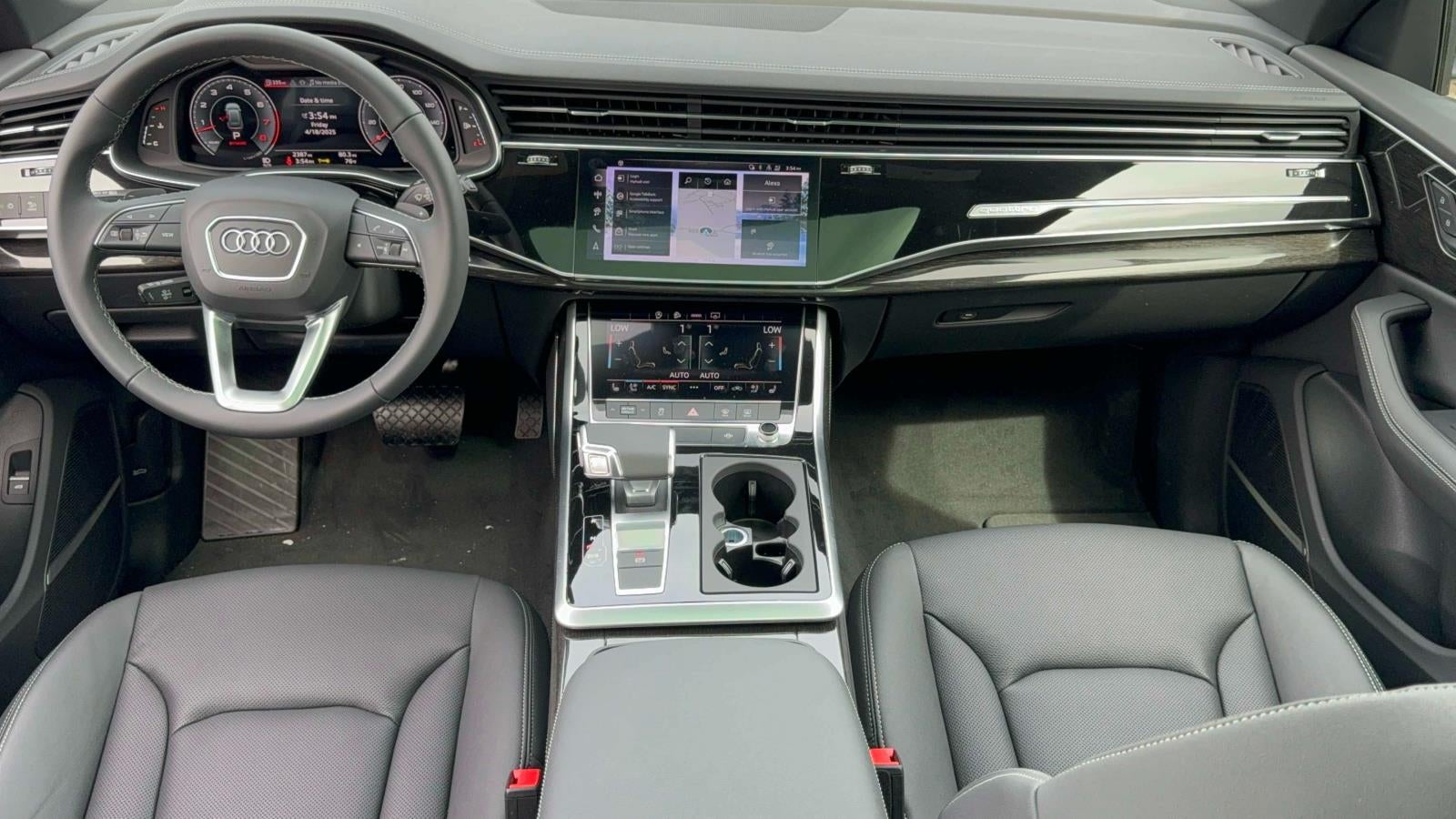 2025 Audi Q8 Premium Plus