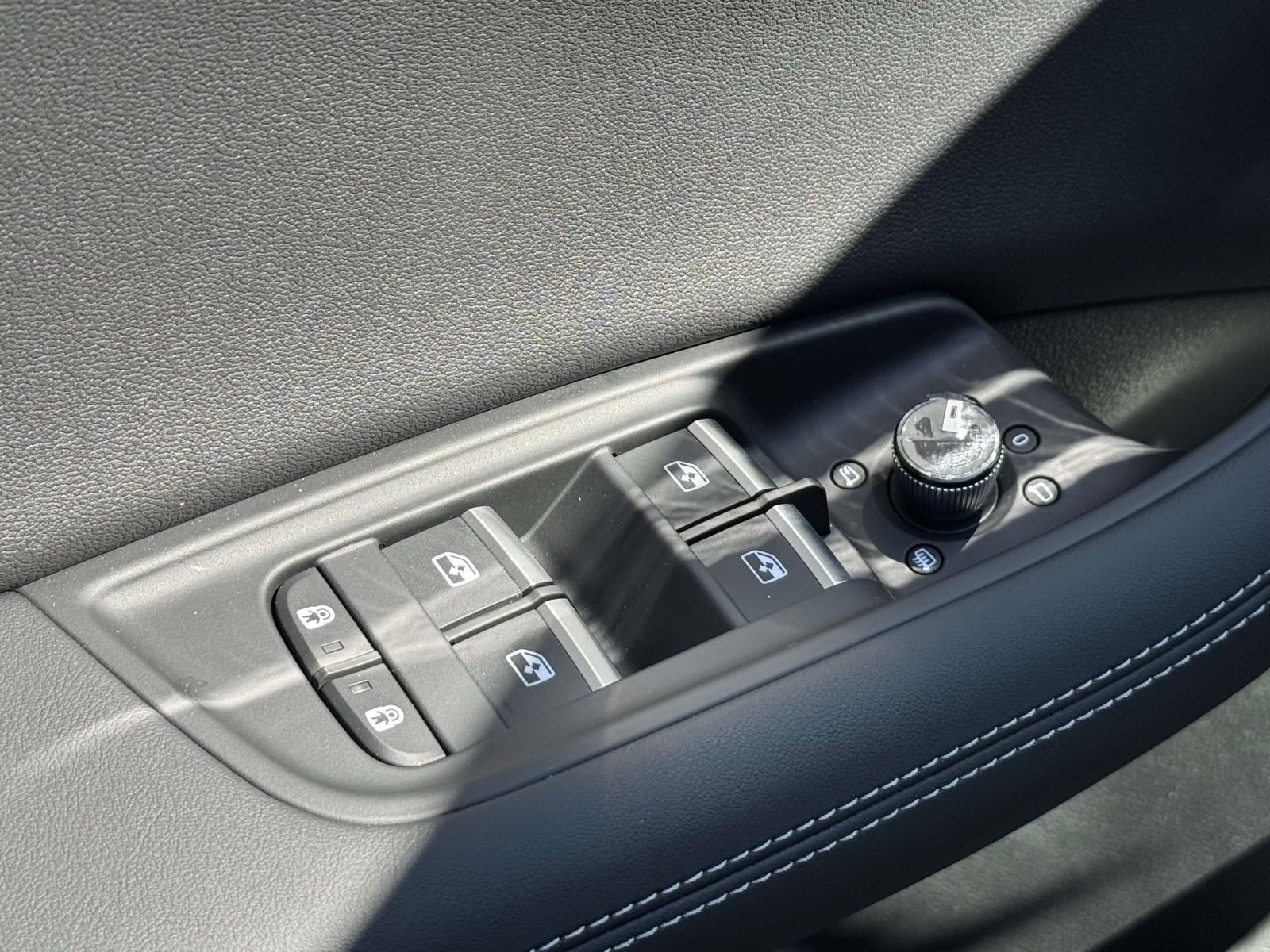 2026 Audi Q8 Premium Plus