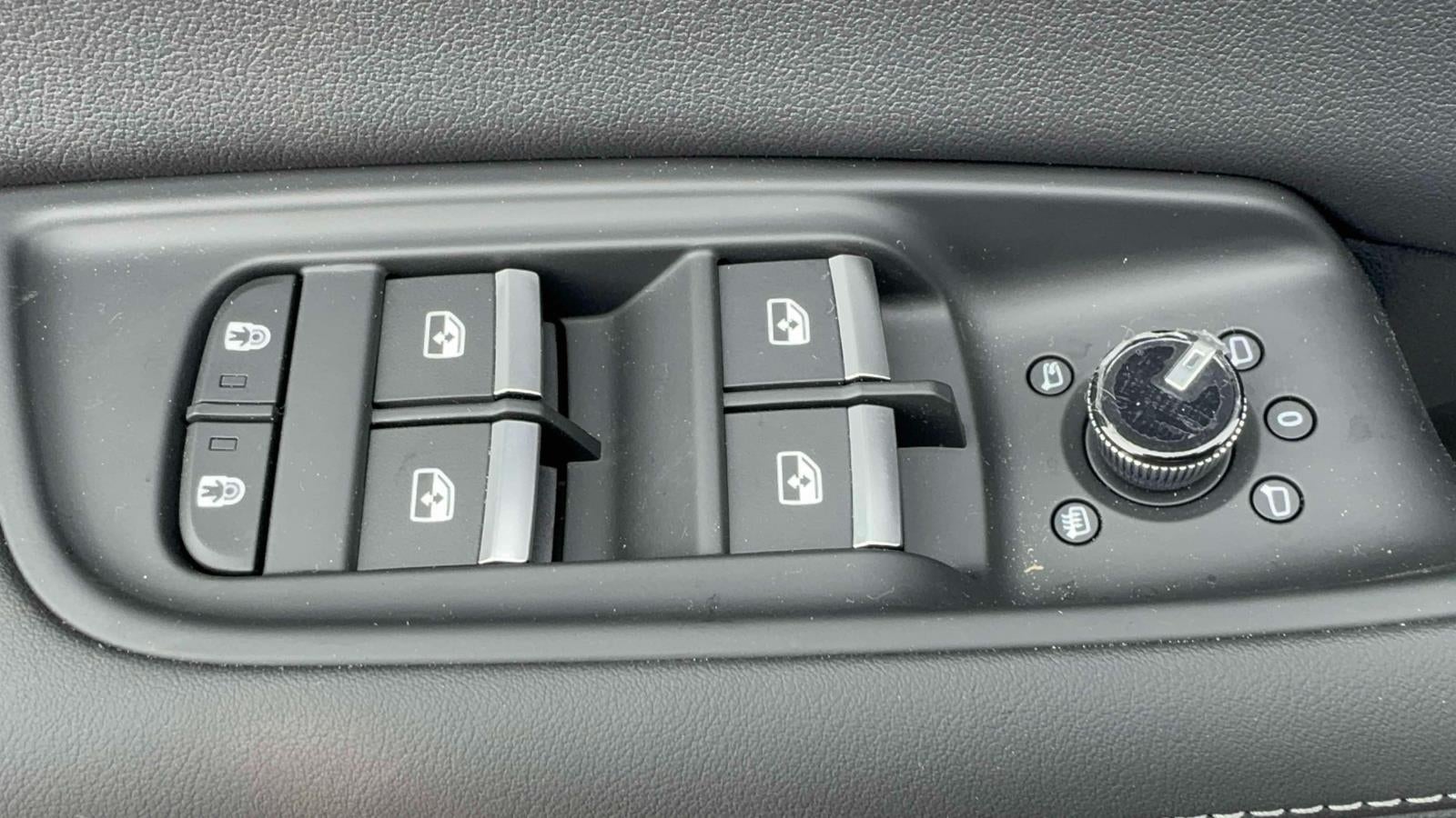 2026 Audi Q8 Premium Plus