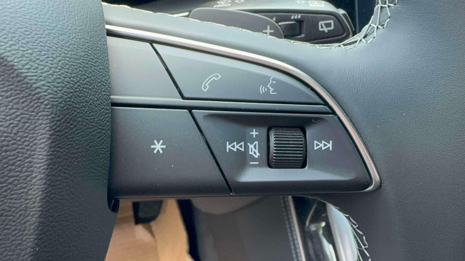 2026 Audi Q8 Premium Plus