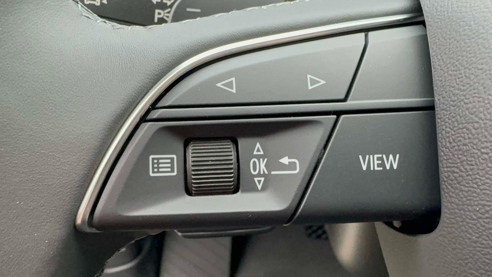 2025 Audi Q8 Premium Plus