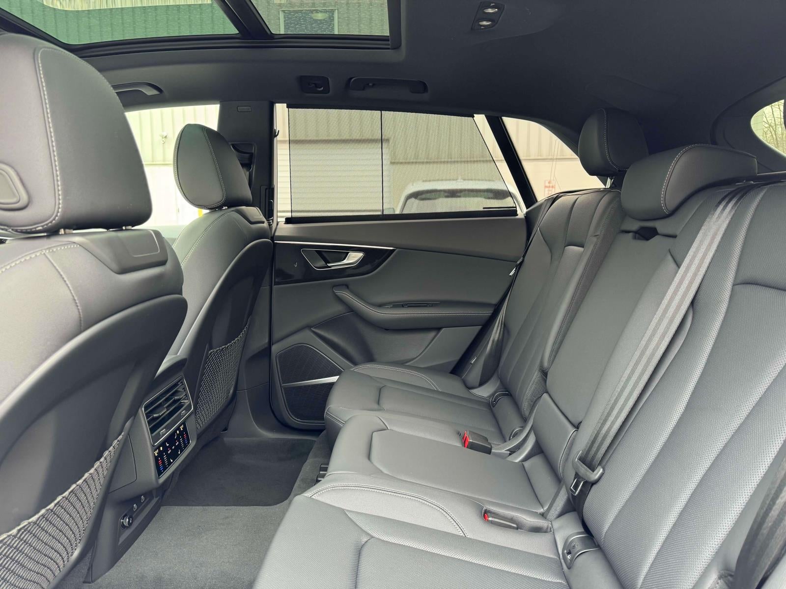 2025 Audi Q8 Premium Plus