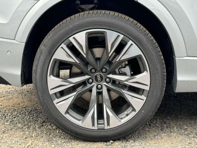 2025 Audi Q8 Premium Plus
