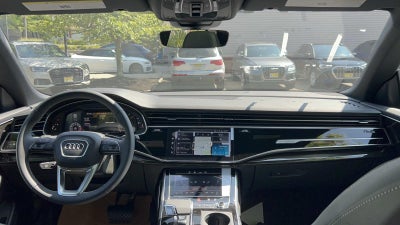 2025 Audi Q8 55 Premium Plus