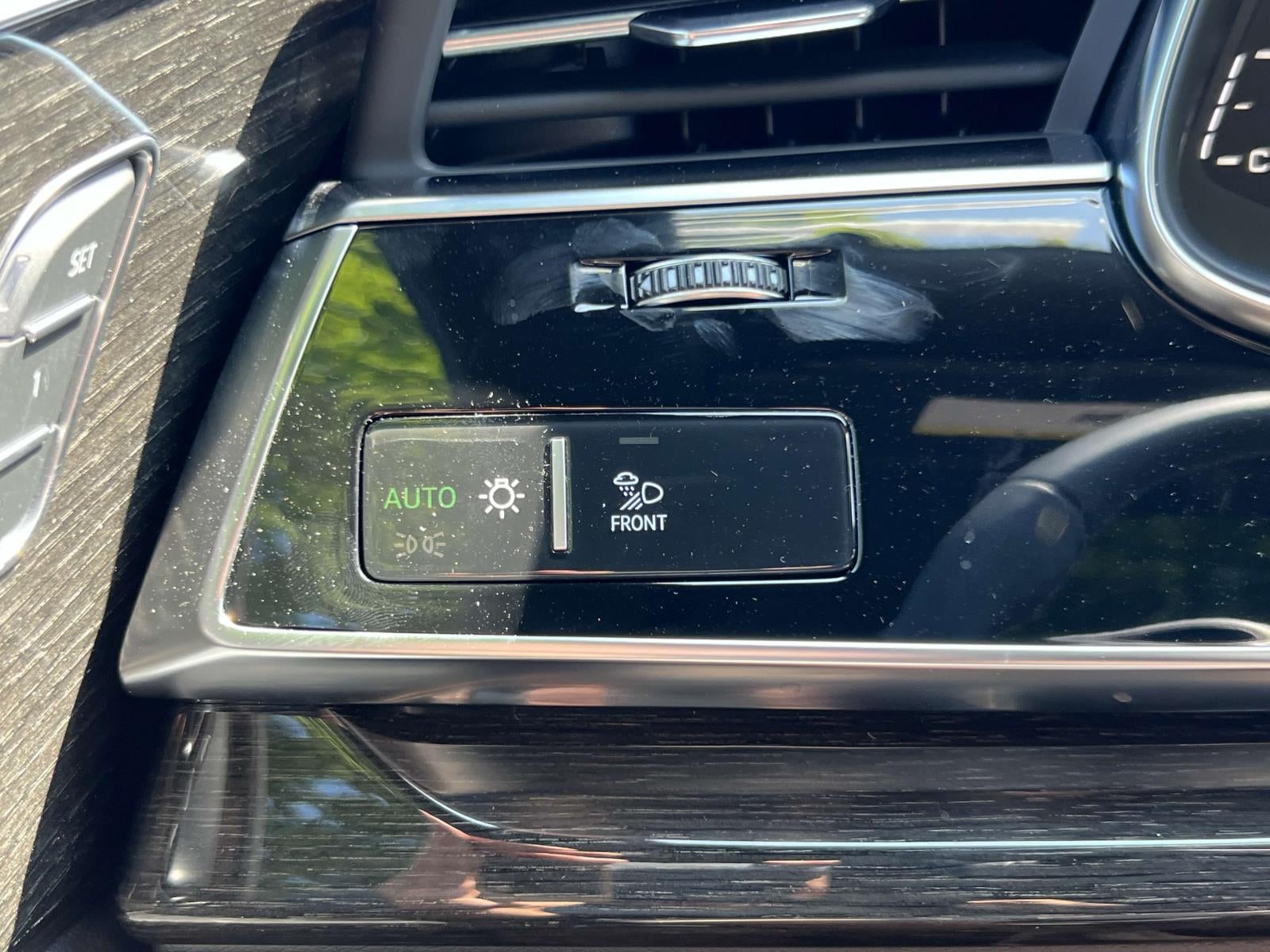 2025 Audi Q8 55 Premium Plus