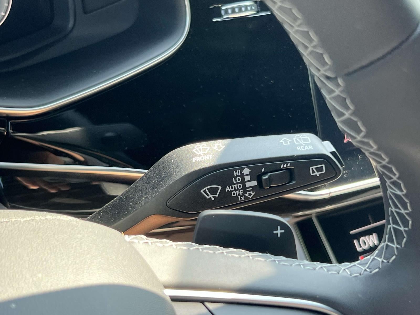 2025 Audi Q8 55 Premium Plus