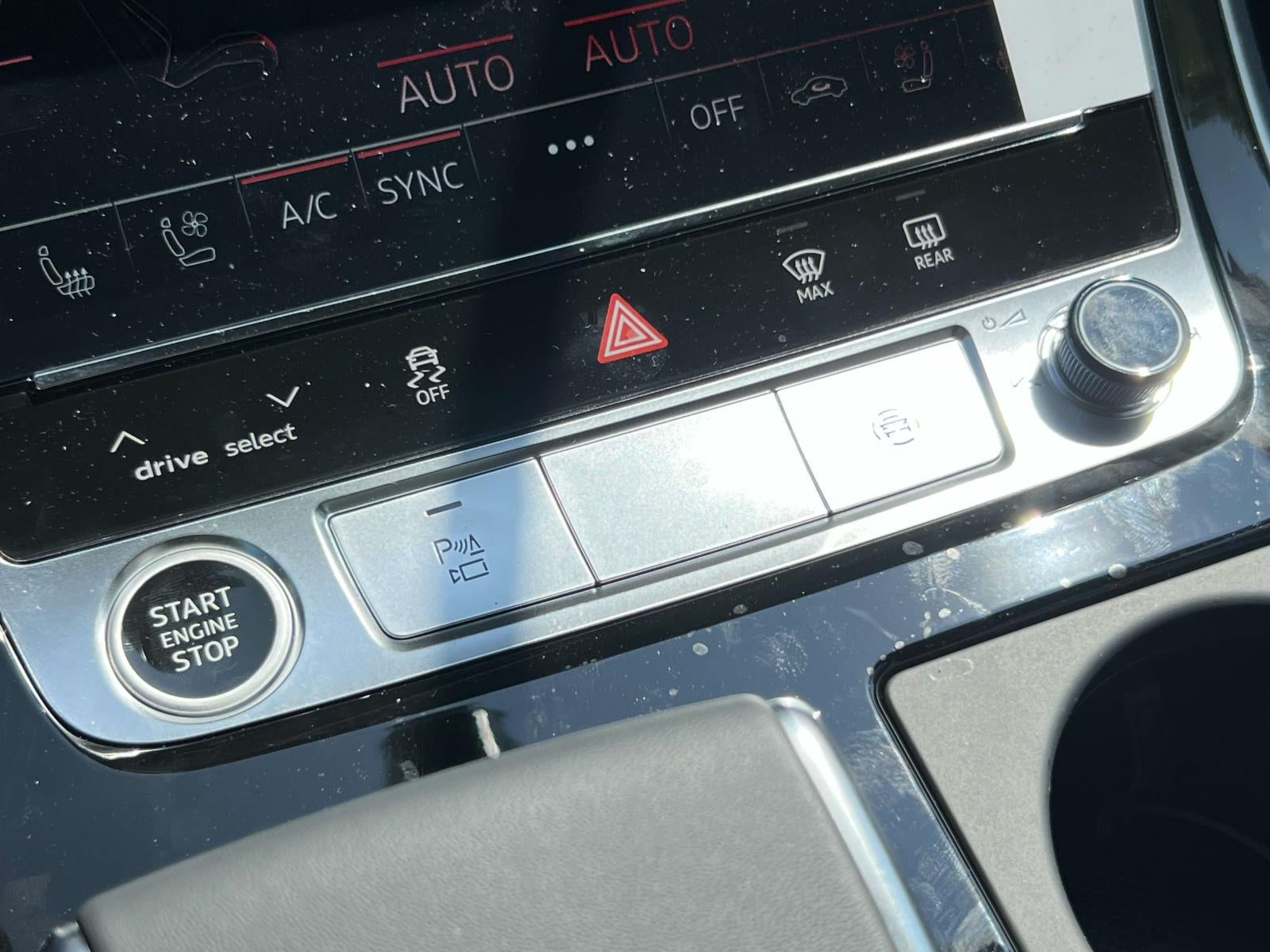 2025 Audi Q8 55 Premium Plus