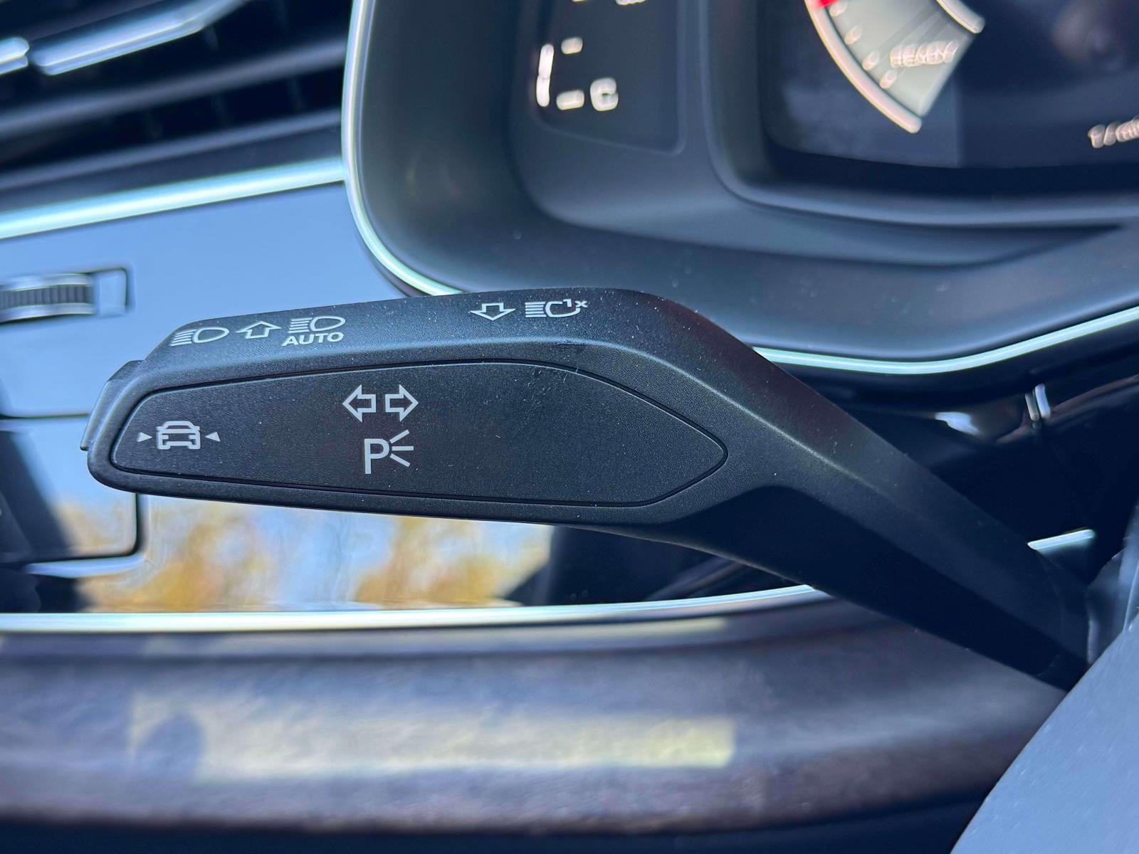 2027 Audi Q8 Premium Plus