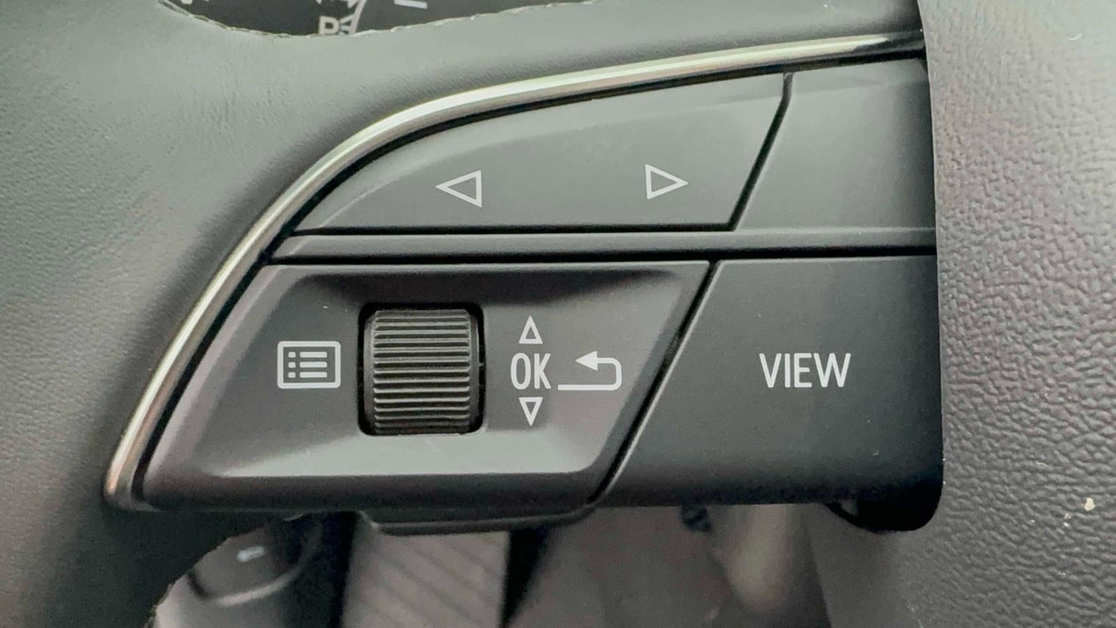 2025 Audi Q8 Premium Plus