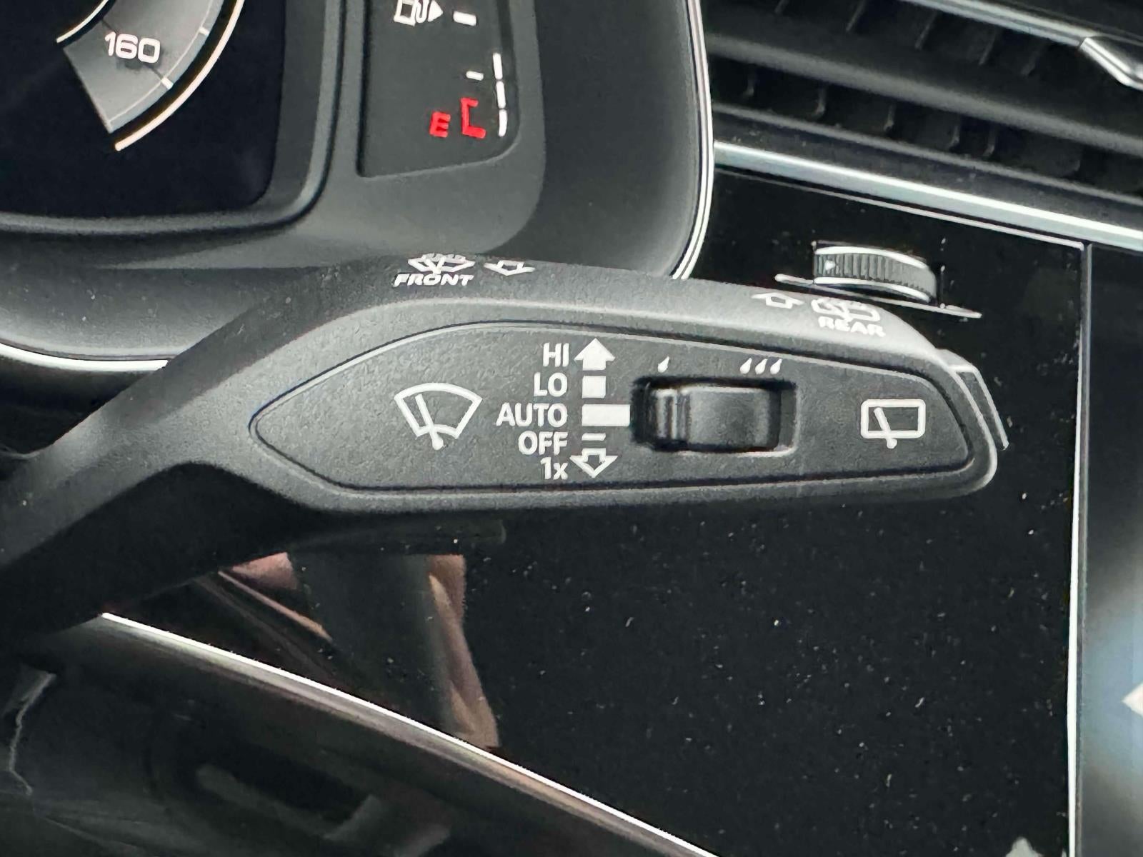 2025 Audi Q8 Premium Plus