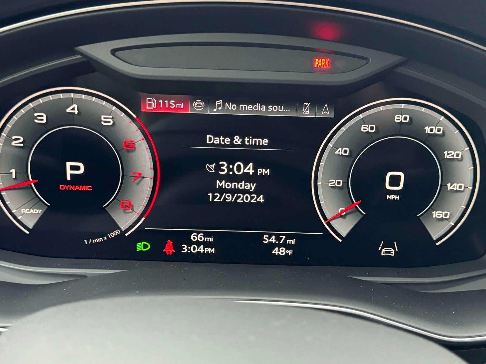 2025 Audi Q8 Premium Plus