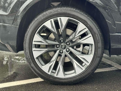 2025 Audi Q8 Premium Plus