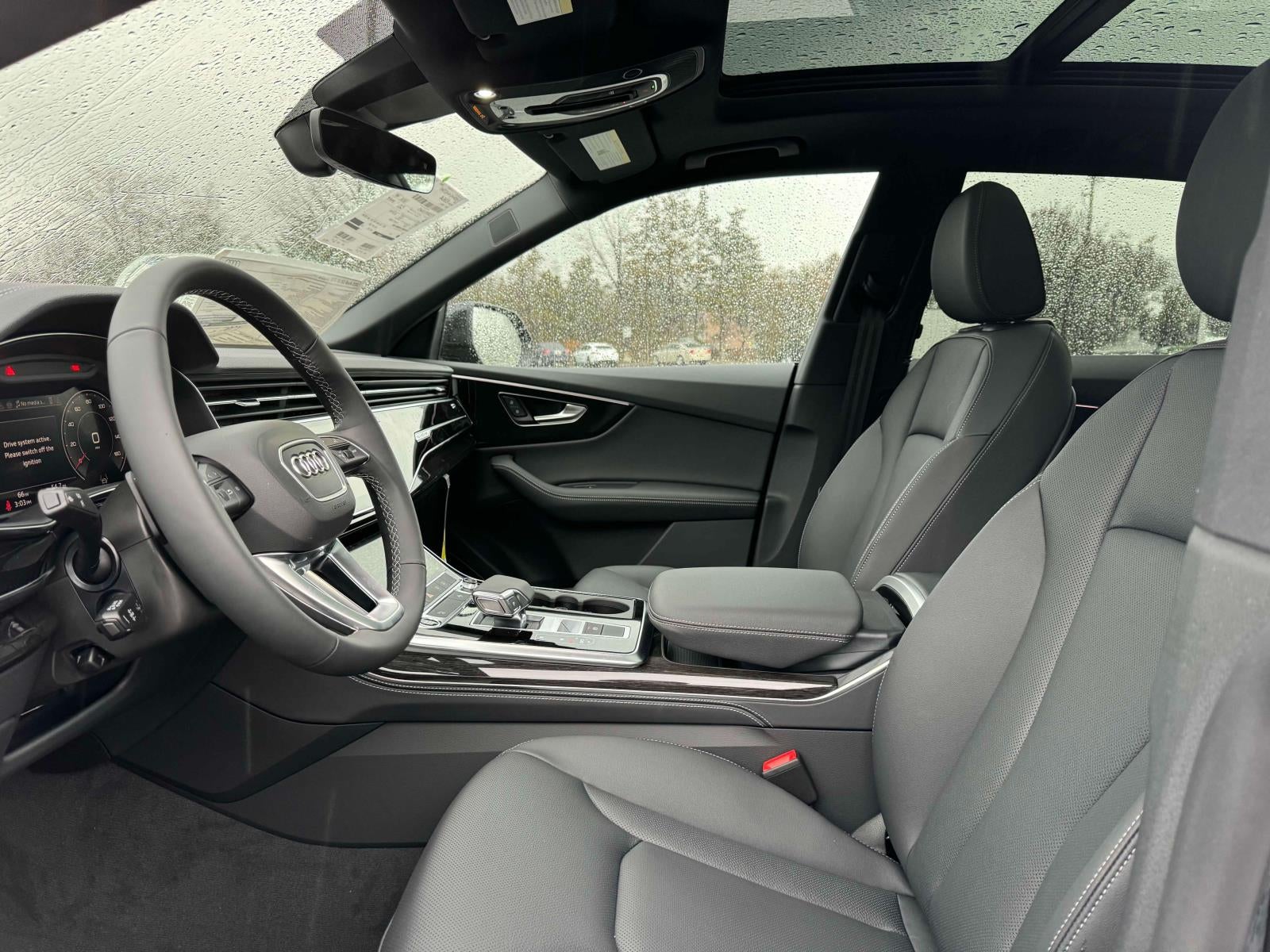 2025 Audi Q8 Premium Plus