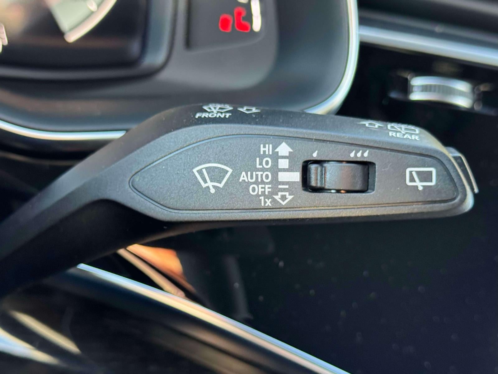 2027 Audi Q8 Premium Plus