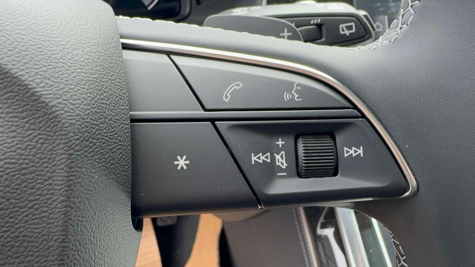 2026 Audi Q8 Premium Plus
