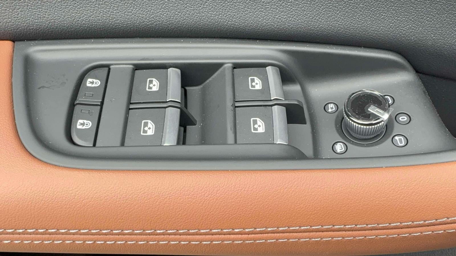 2027 Audi Q8 Premium Plus