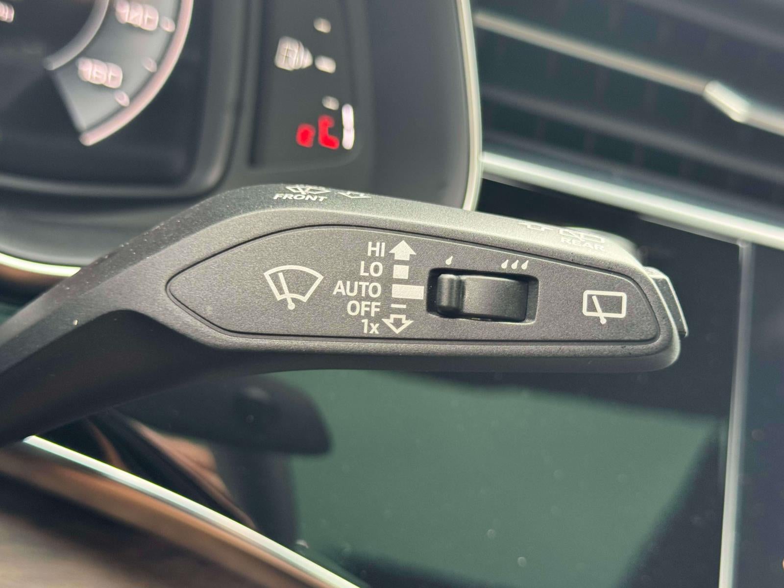 2027 Audi Q8 Premium Plus