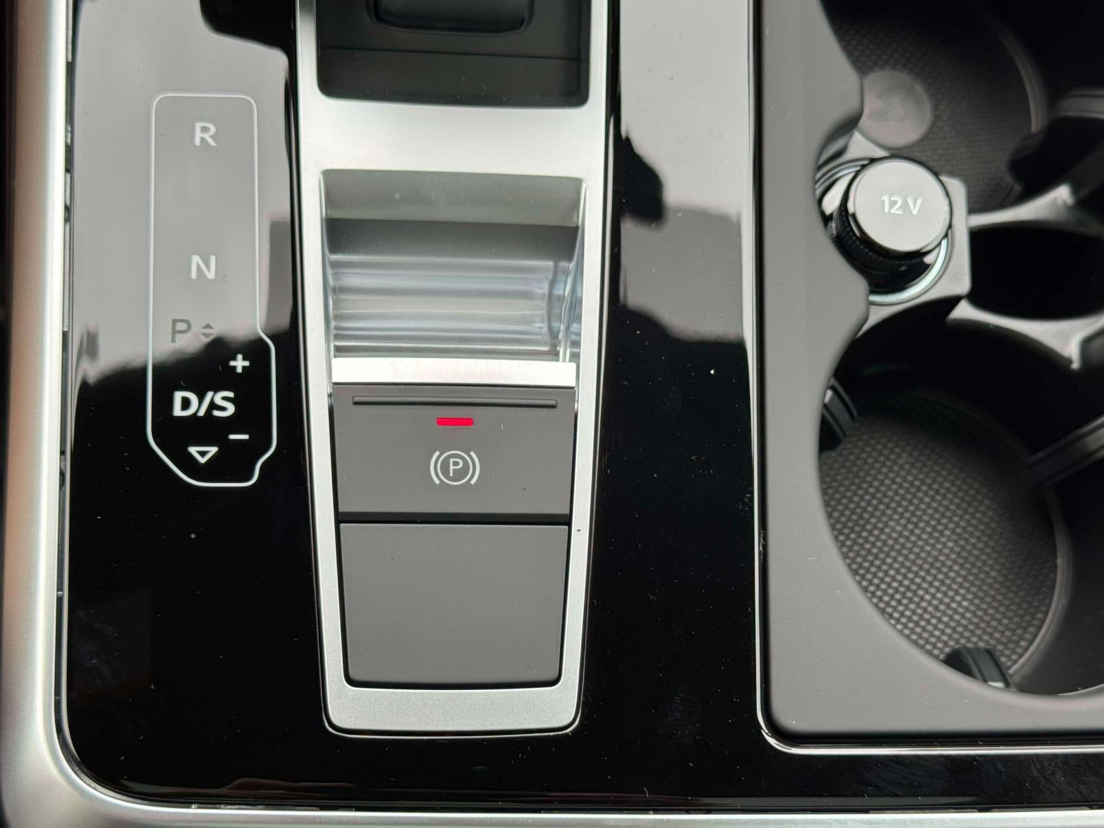 2026 Audi Q7 45 Premium Plus