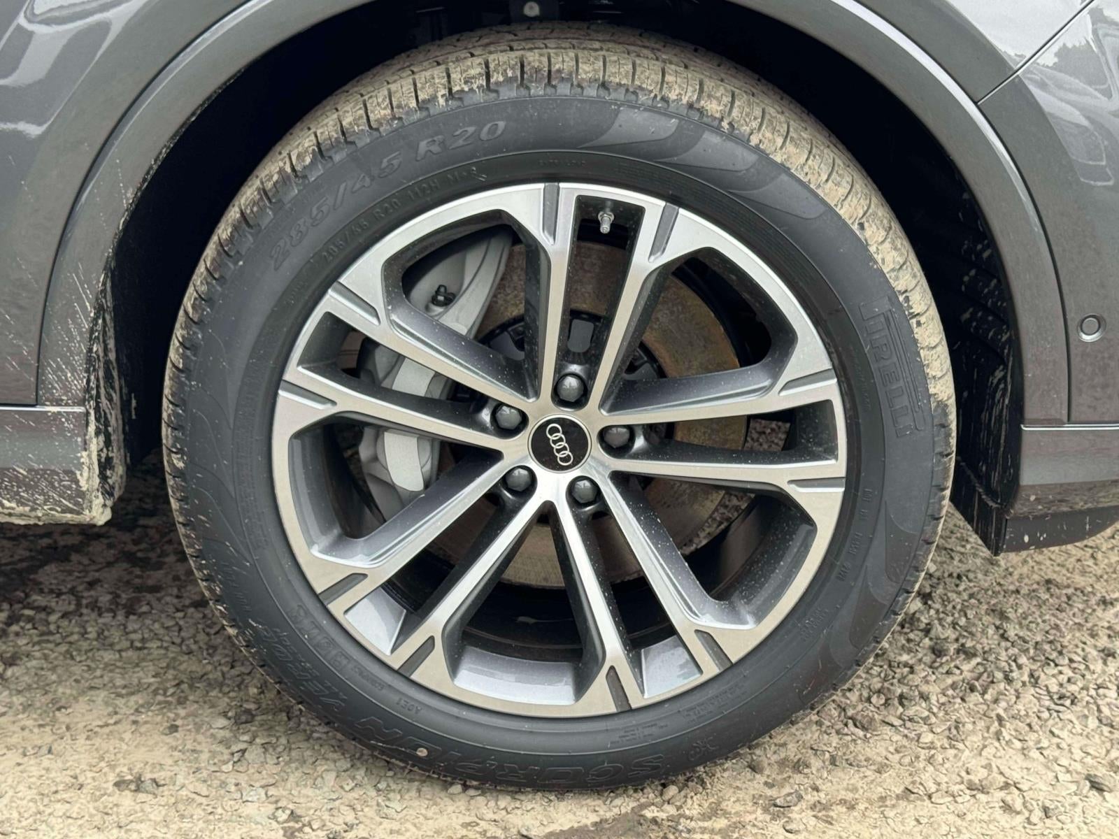 2026 Audi Q7 45 Premium Plus