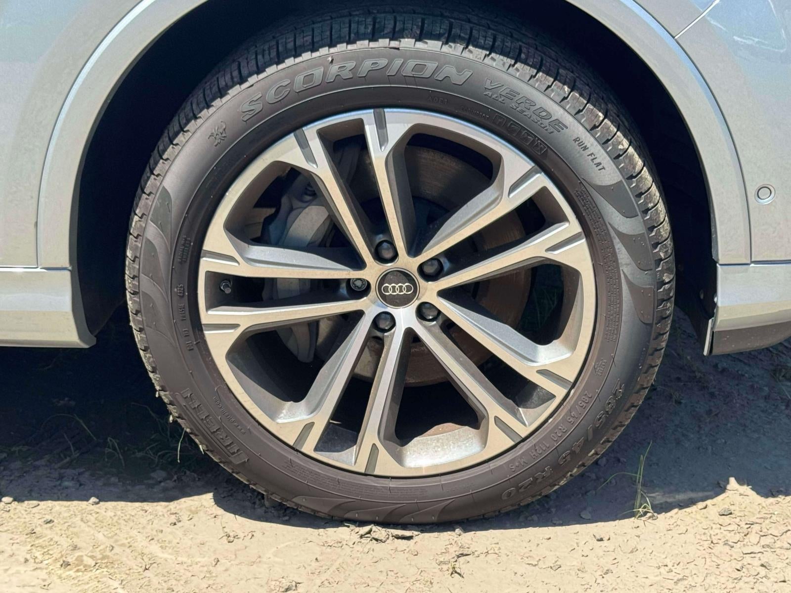2026 Audi Q7 45 Premium Plus
