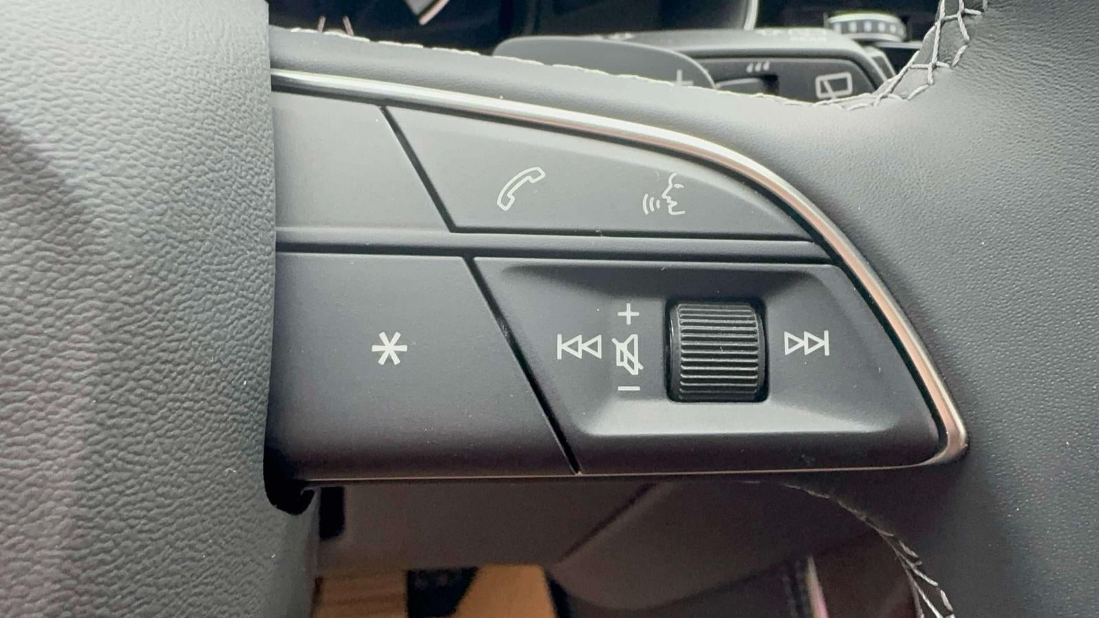 2026 Audi Q7 45 Premium Plus