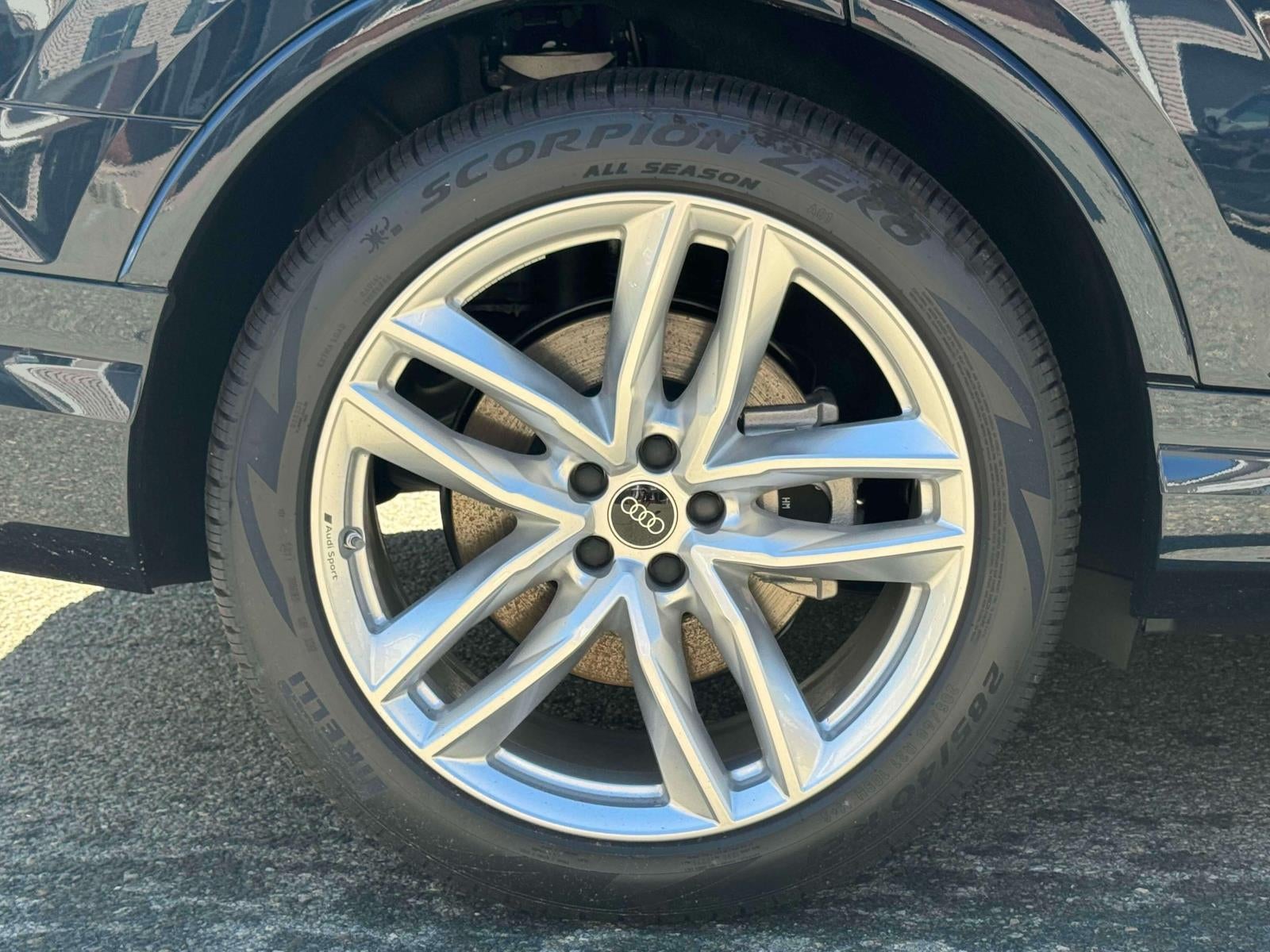 2025 Audi Q7 55 Premium Plus