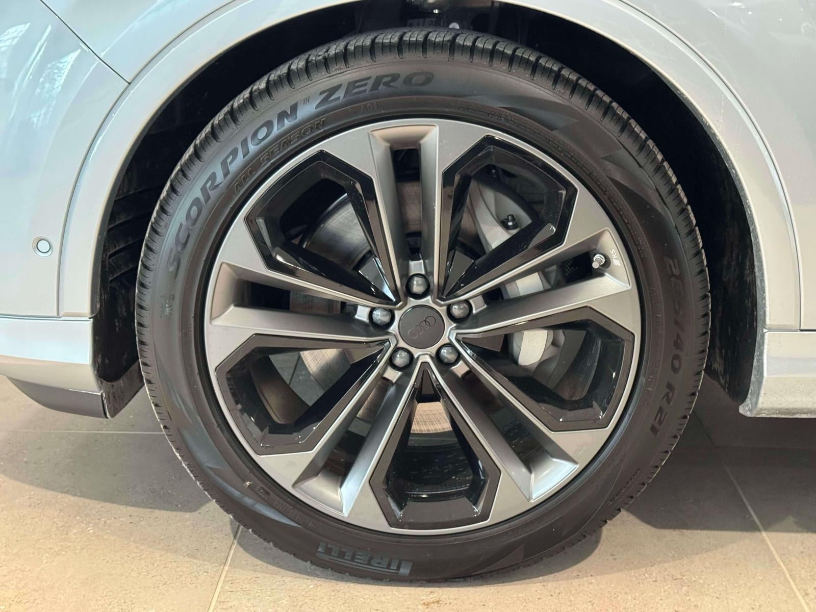 2026 Audi Q7 55 Premium Plus