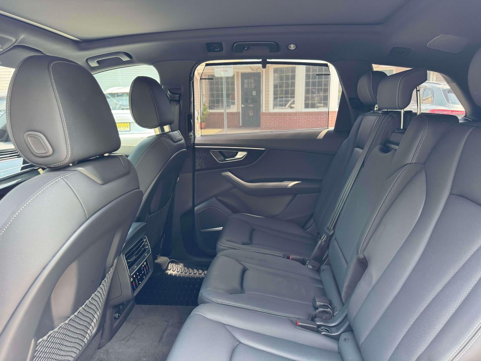 2025 Audi Q7 Premium Plus 55 TFSI quattro