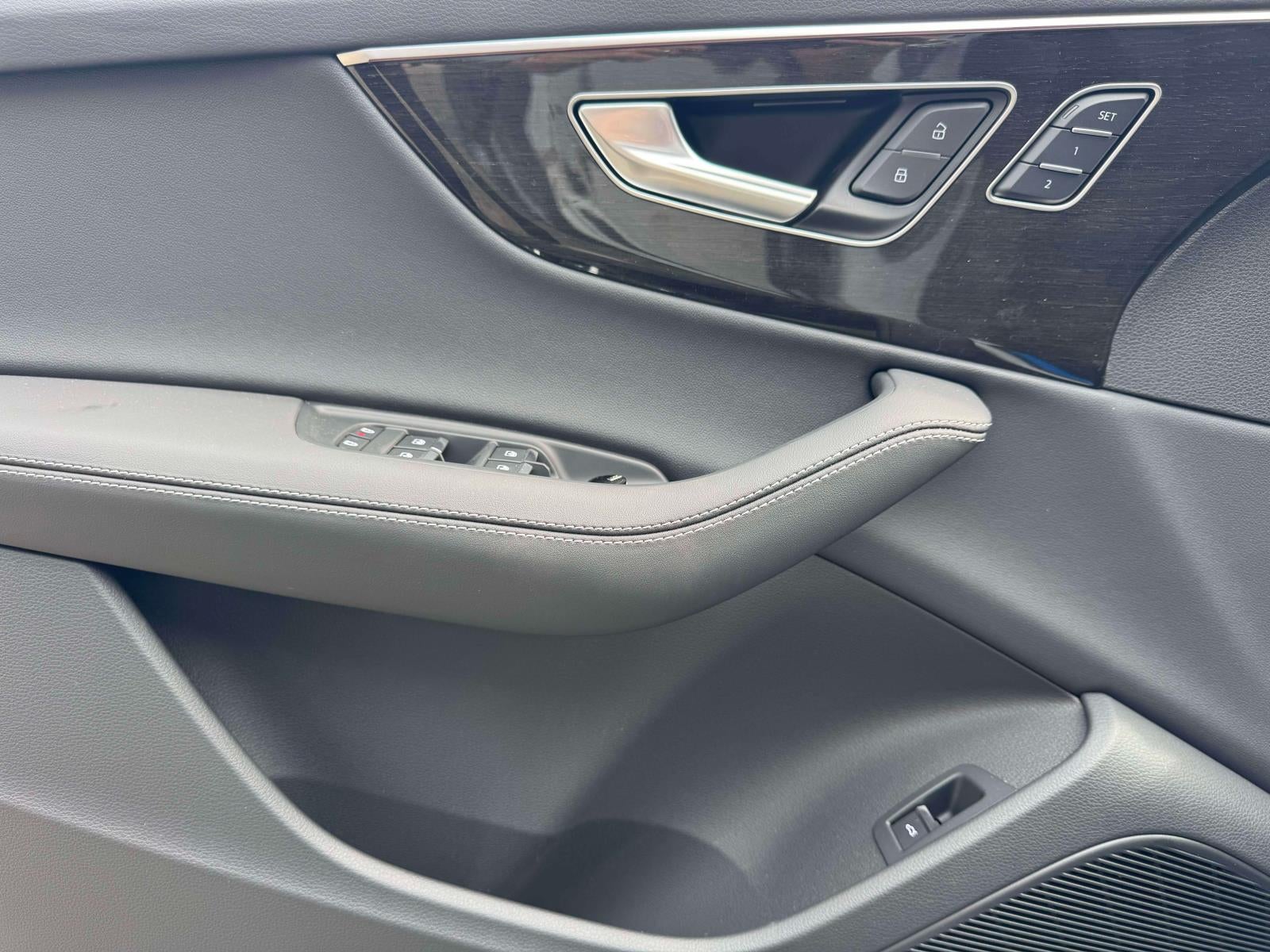 2026 Audi Q7 55 Premium Plus