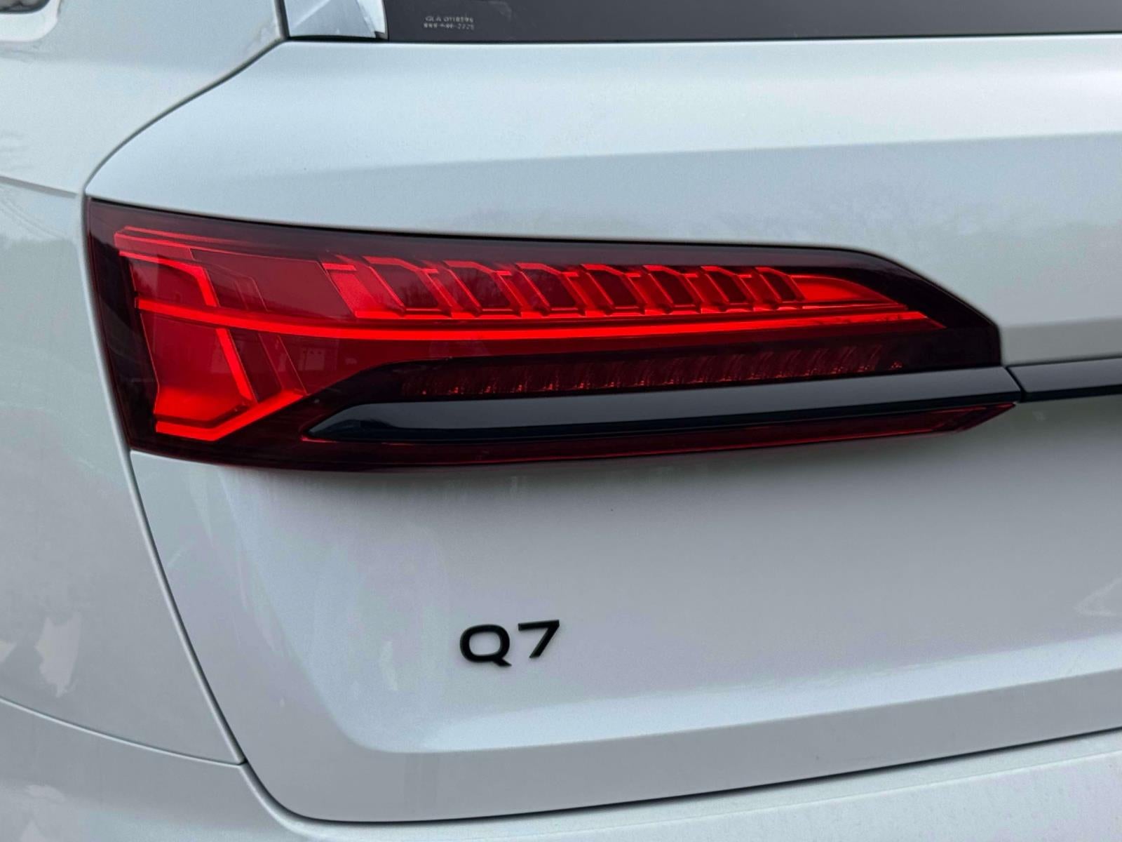 2026 Audi Q7 55 Premium Plus