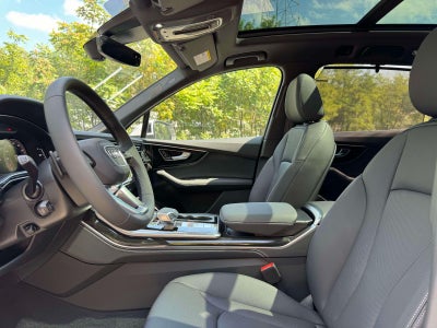 2025 Audi Q7 55 Premium Plus