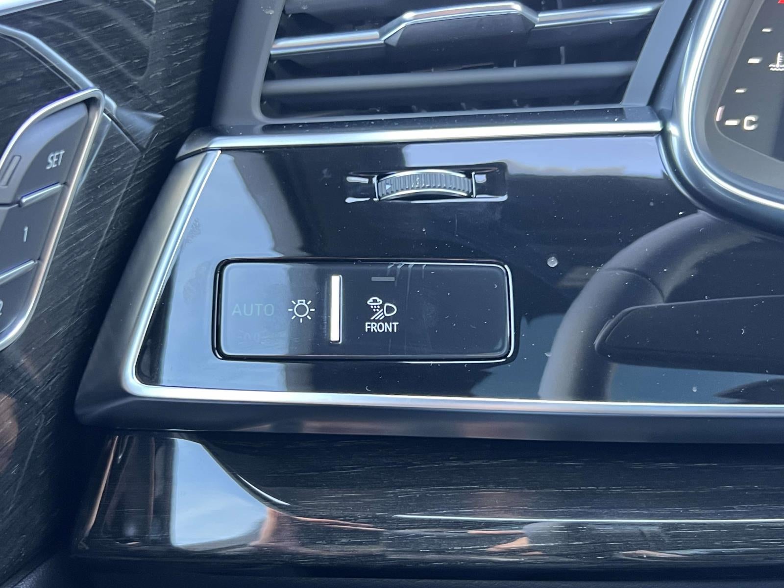 2026 Audi Q7 55 Premium Plus