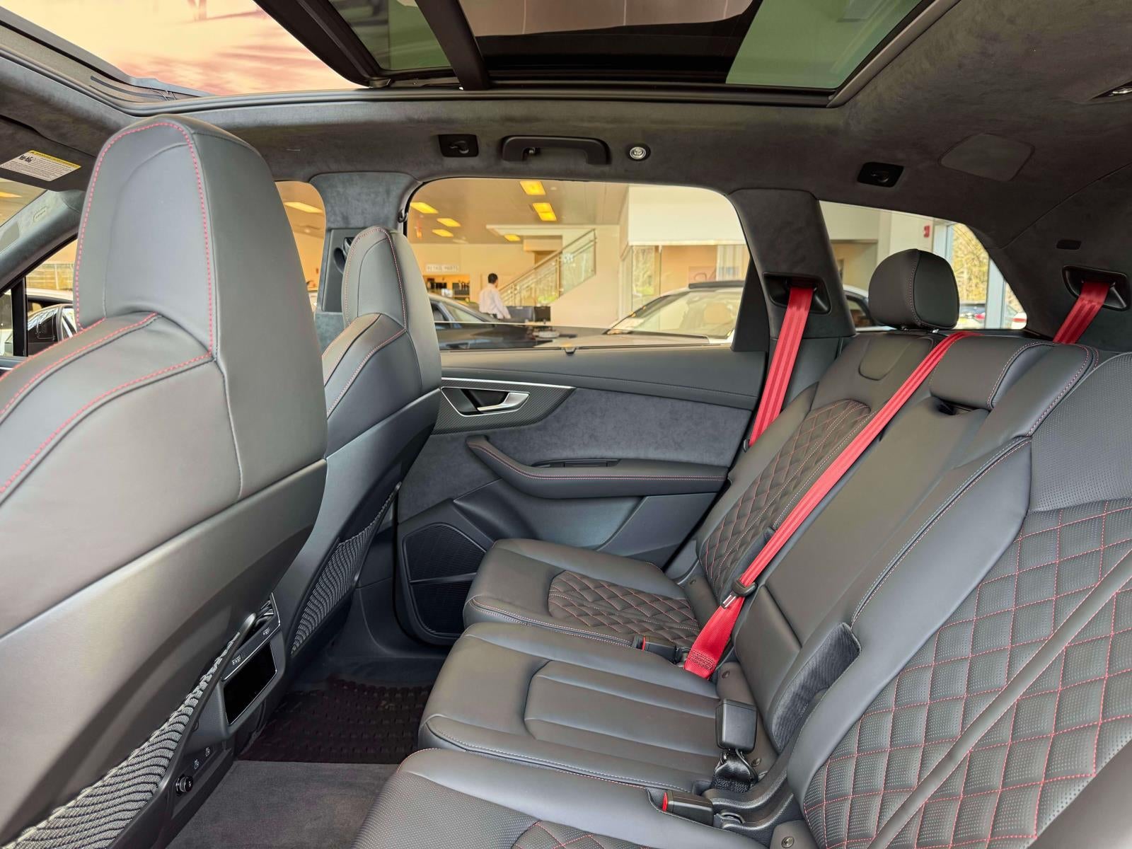 2026 Audi SQ7 Prestige