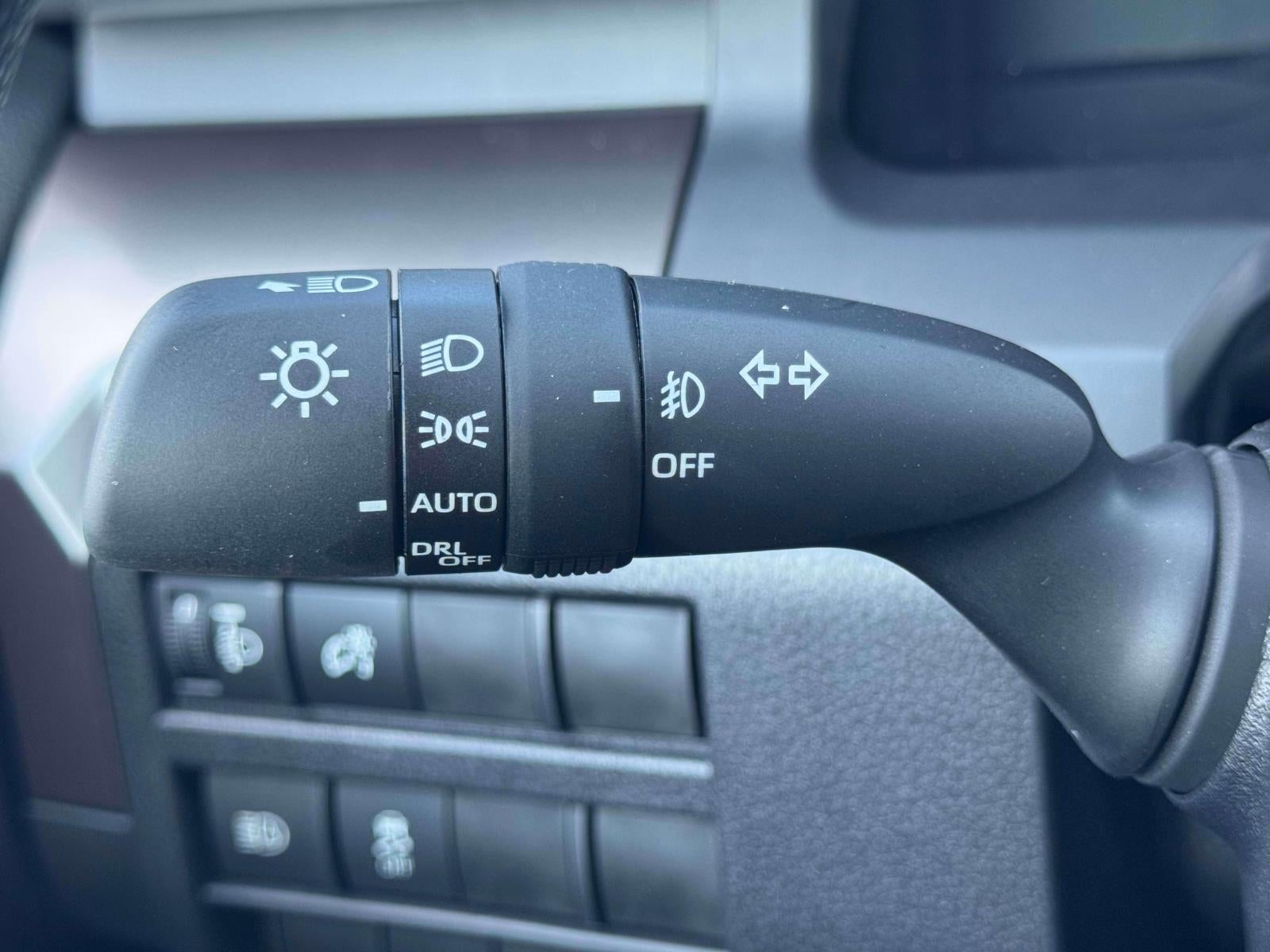 2026 Toyota Tacoma 4WD SR5