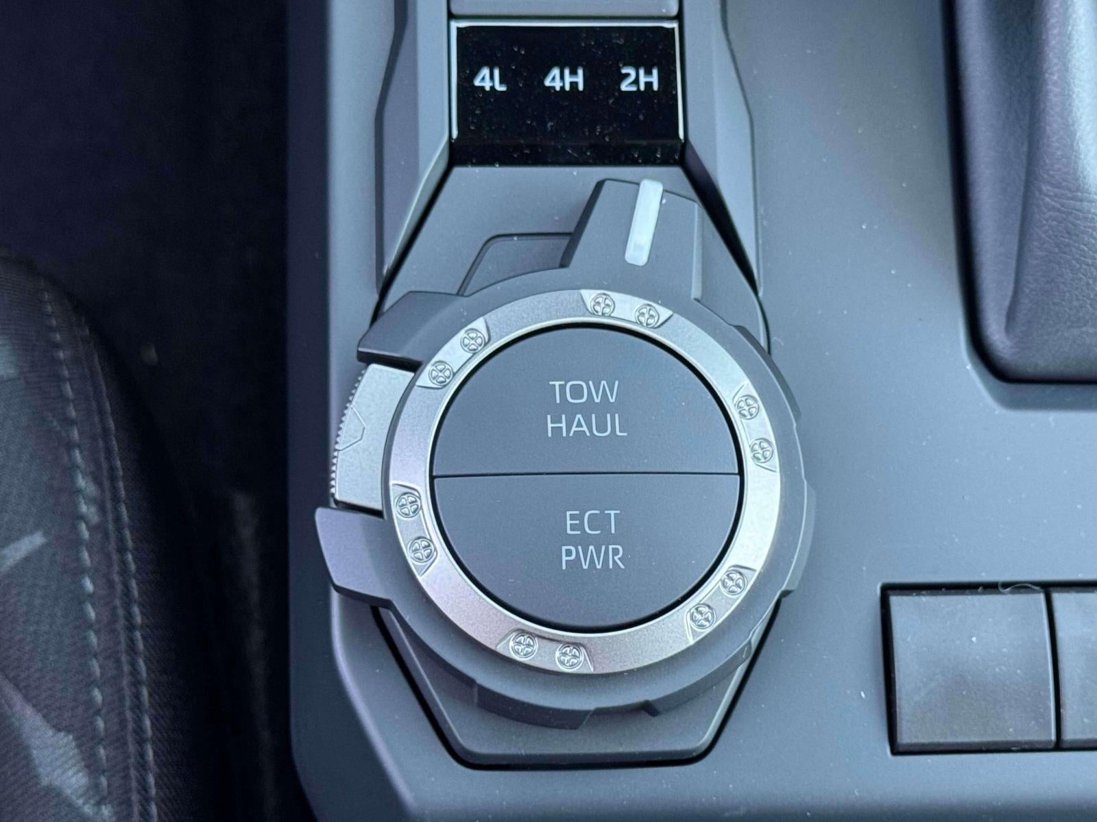 2026 Toyota Tacoma 4WD SR5